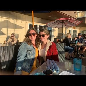 Meet your Posher, Emily